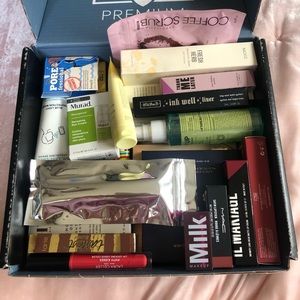 Brand Nee Makeup LOT